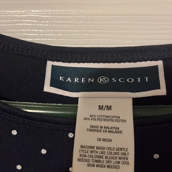 ✨2 for $10✨Karen Scott polka dot top - Picture 3 of 3